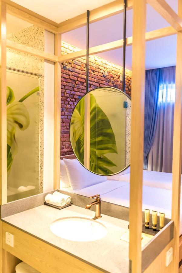 Tien Terrace Macalister Hotel จอร์จทาวน์ ภายนอก รูปภาพ